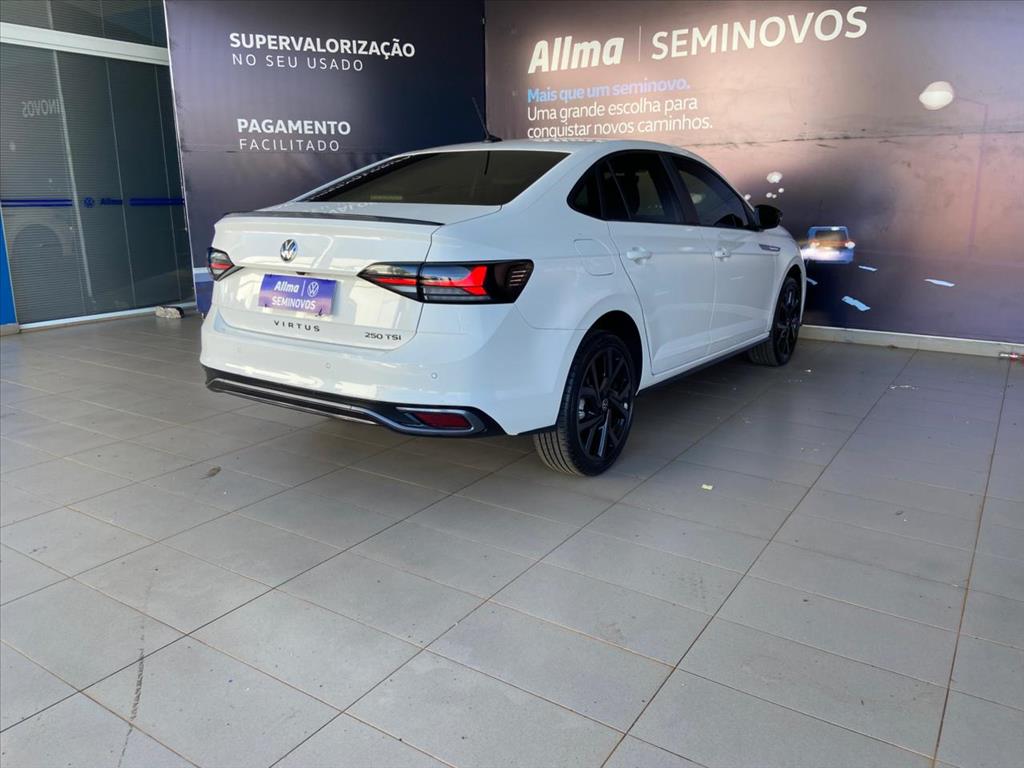 VIRTUS 1.4 250 TSI EXCLUSIVE AUTOMÁTICO4