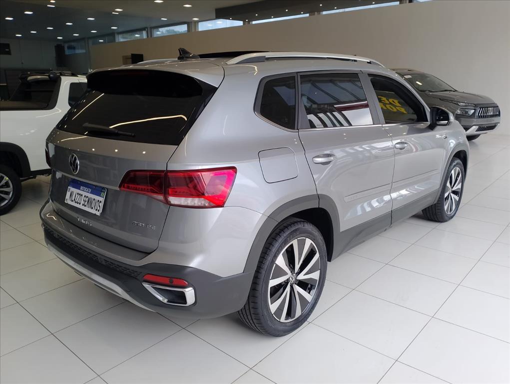 TAOS 1.4 250 TSI TOTAL FLEX HIGHLINE AUTOMÁTICO4