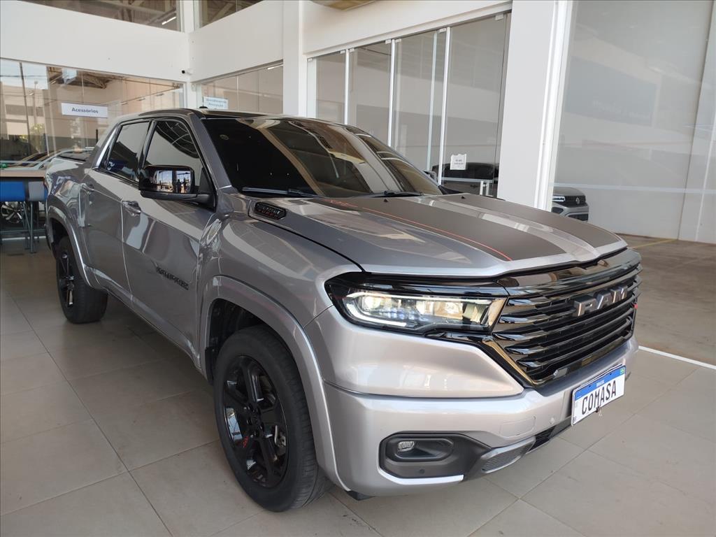 RAMPAGE 2.0 HURRICANE 4 TURBO GASOLINA R/T 4X4 AUTOMÁTICO2