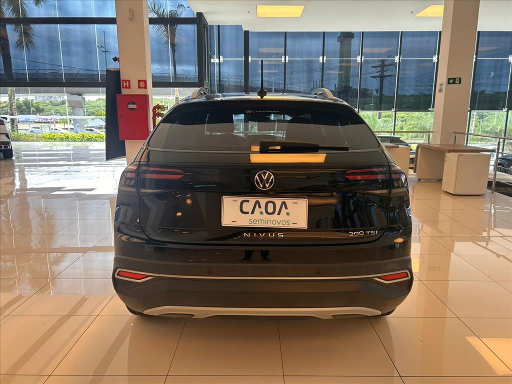 Volkswagen-NIVUS-1.0 200 TSI TOTAL FLEX HIGHLINE AUTOMÁTICO