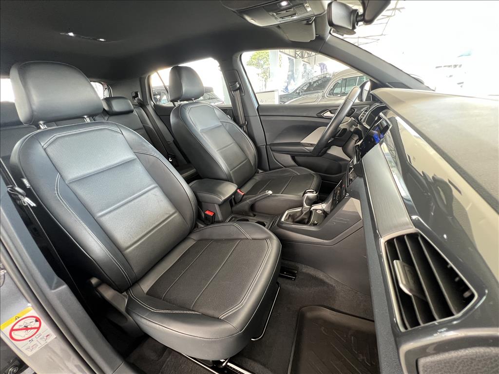 T-CROSS 1.4 250 TSI TOTAL FLEX HIGHLINE AUTOMÁTICO17