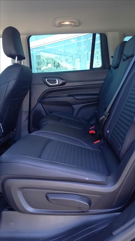 COMMANDER 1.3 T270 TURBO FLEX LONGITUDE AT68
