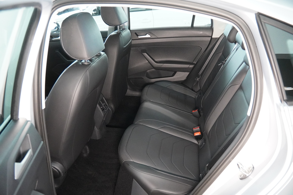 VIRTUS 1.0 200 TSI COMFORTLINE AUTOMÁTICO8