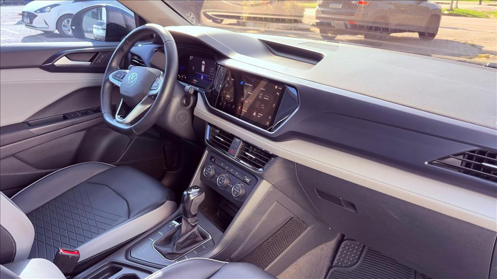 TAOS 1.4 250 TSI TOTAL FLEX COMFORTLINE AUTOMÁTICO10