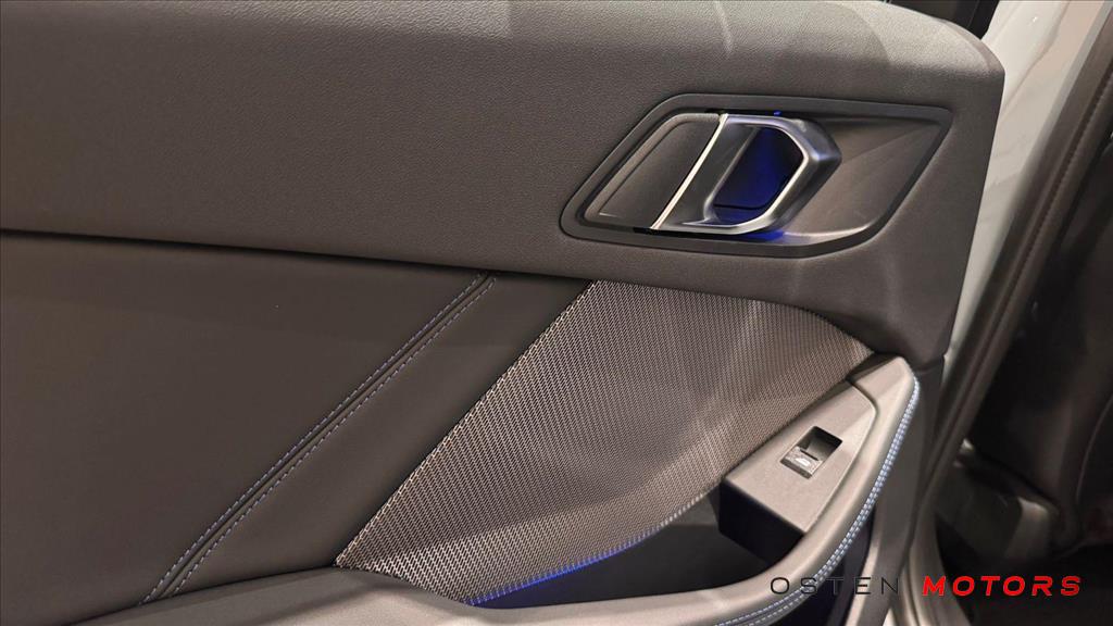 BMW-M 135i-2.0 16V TURBO GASOLINA XDRIVE STEPTRONIC