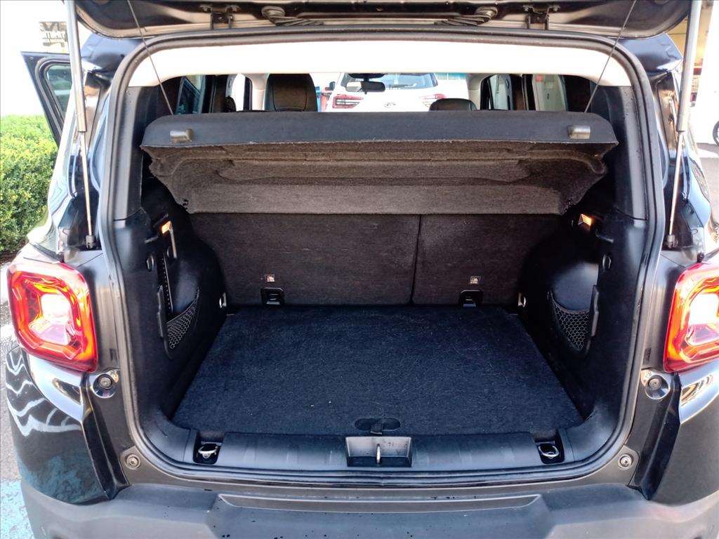 Jeep-RENEGADE-1.8 16V FLEX LONGITUDE 4P AUTOMÁTICO