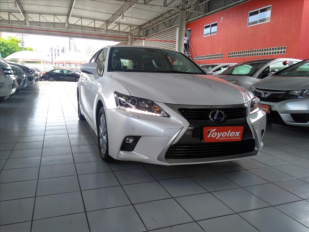 CT200H 1.8 16V HÍBRIDO 4P AUTOMÁTICO