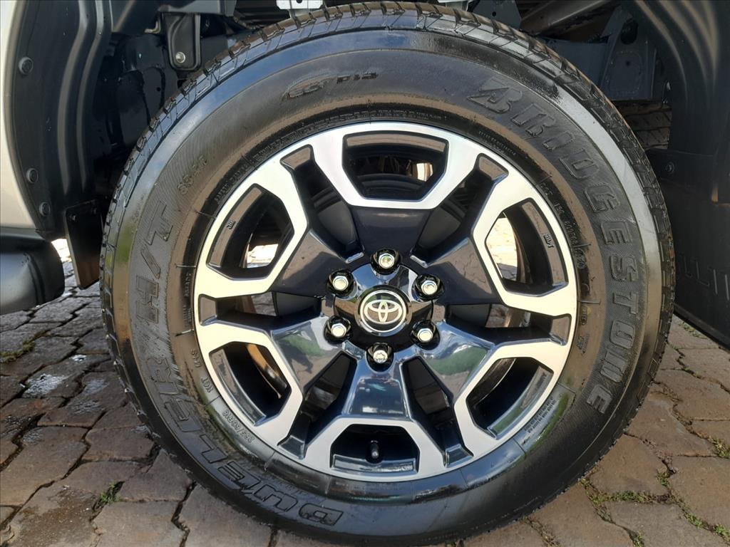 HILUX 2.8 D-4D TURBO DIESEL CD SRX 4X4 AUTOMÁTICO13