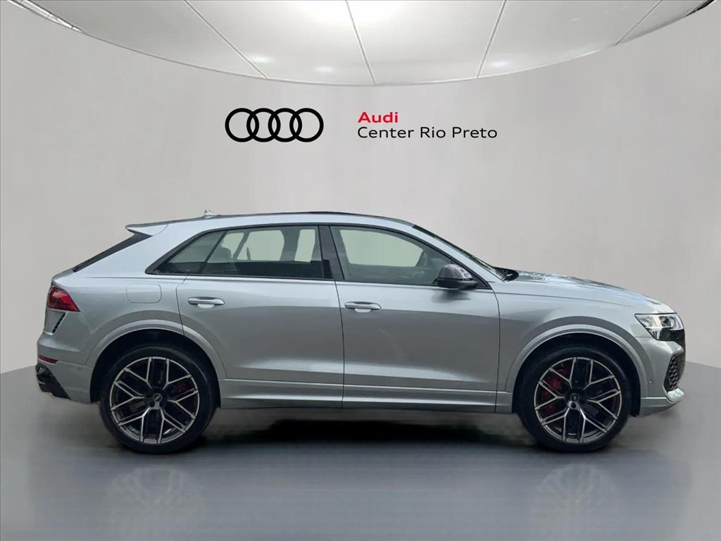 Audi-RS Q8-4.0 V8 TWINTURBO GASOLINA PERFORMANCE TIPTRONIC