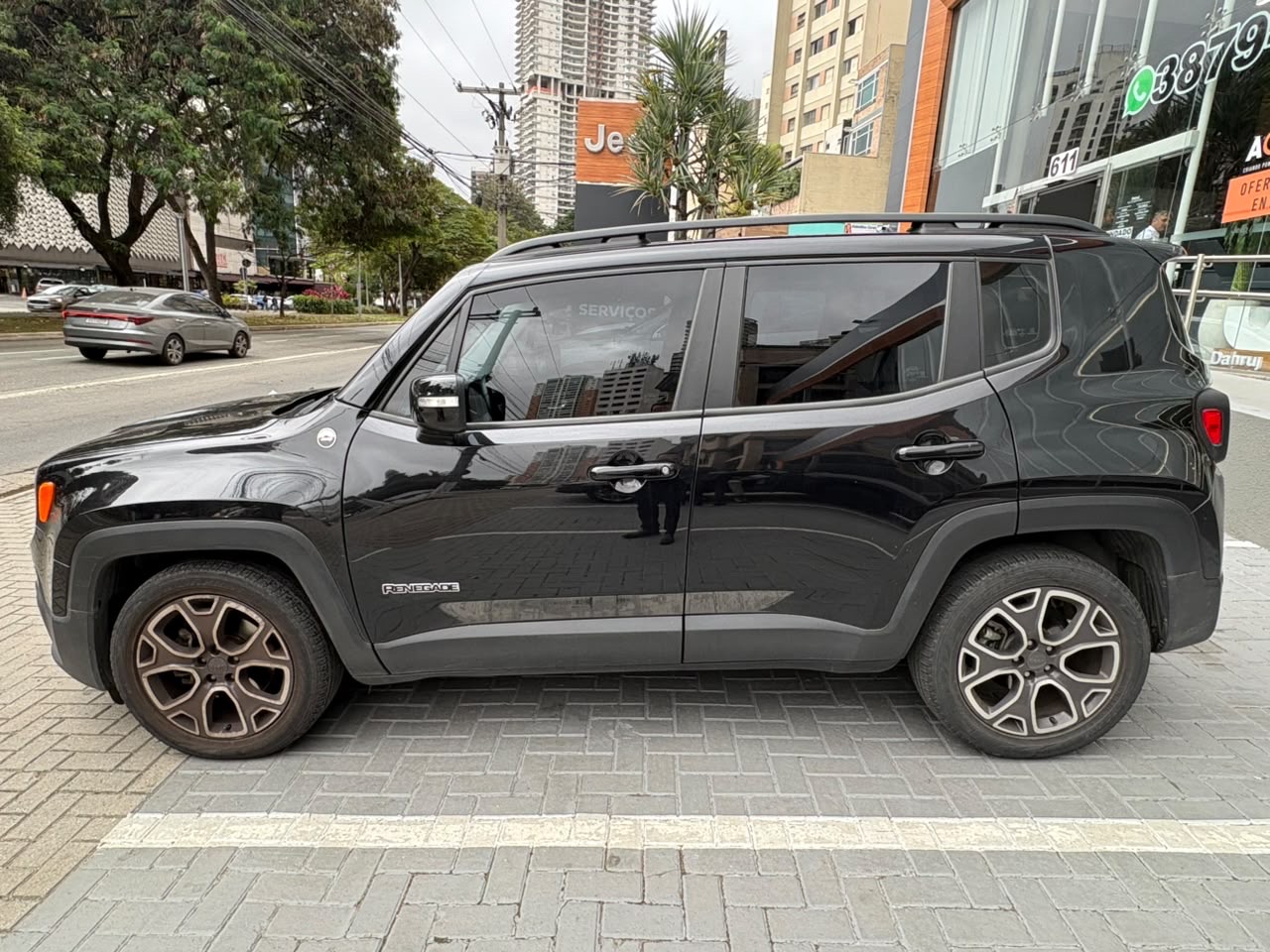 RENEGADE 1.8 16V FLEX LONGITUDE 4P AUTOMÁTICO8