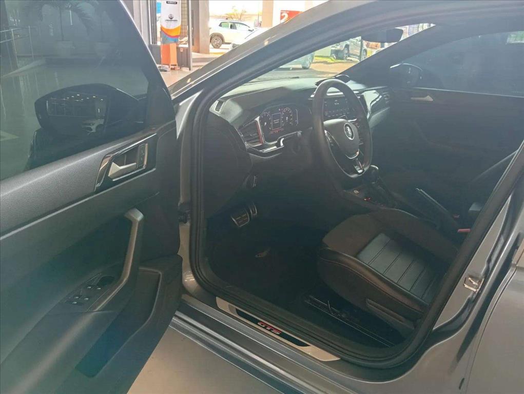 VIRTUS 1.4 250 TSI GTS AUTOMÁTICO10