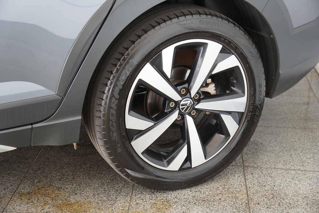 NIVUS 1.0 200 TSI TOTAL FLEX HIGHLINE AUTOMÁTICO4