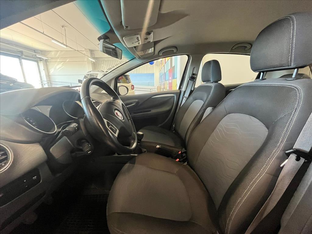 PUNTO 1.6 ESSENCE 16V FLEX 4P MANUAL6