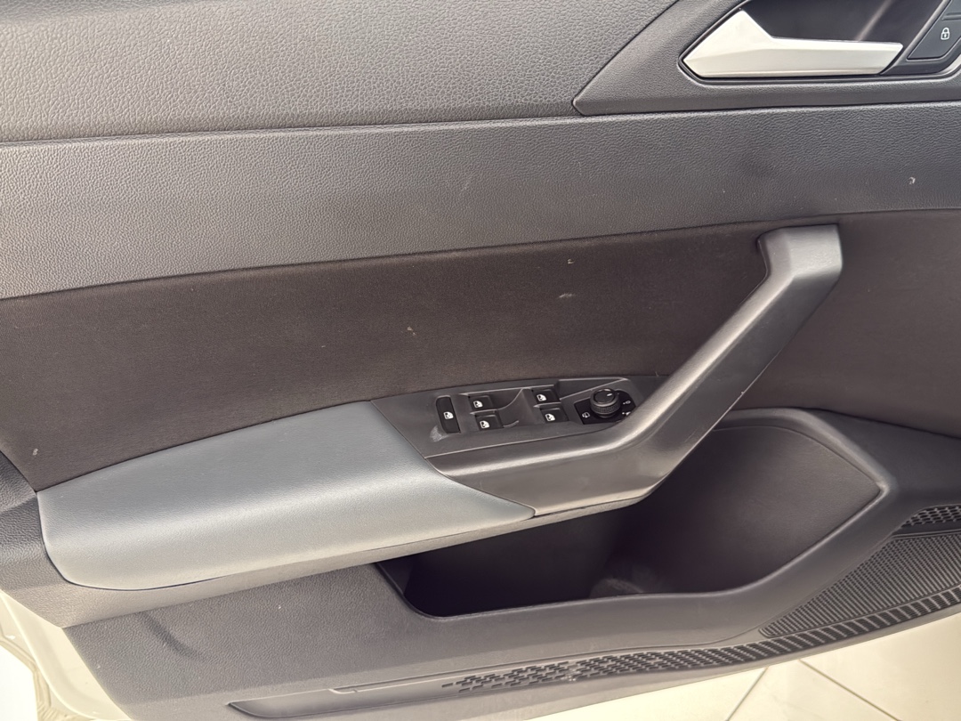 NIVUS 1.0 200 TSI TOTAL FLEX HIGHLINE AUTOMÁTICO7