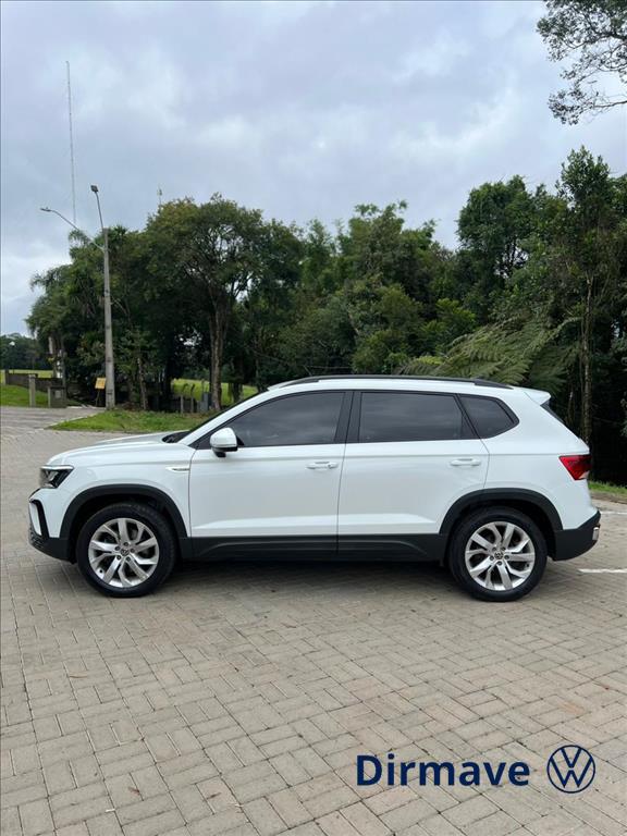 TAOS 1.4 250 TSI TOTAL FLEX COMFORTLINE AUTOMÁTICO3