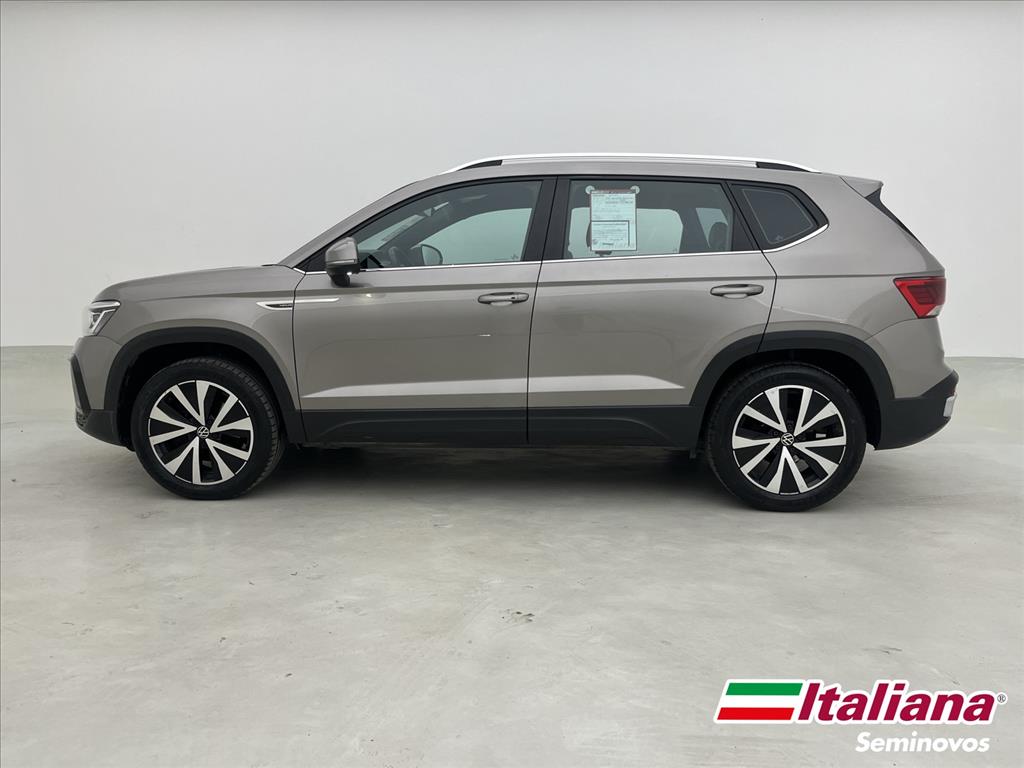 TAOS 1.4 250 TSI TOTAL FLEX HIGHLINE AUTOMÁTICO1