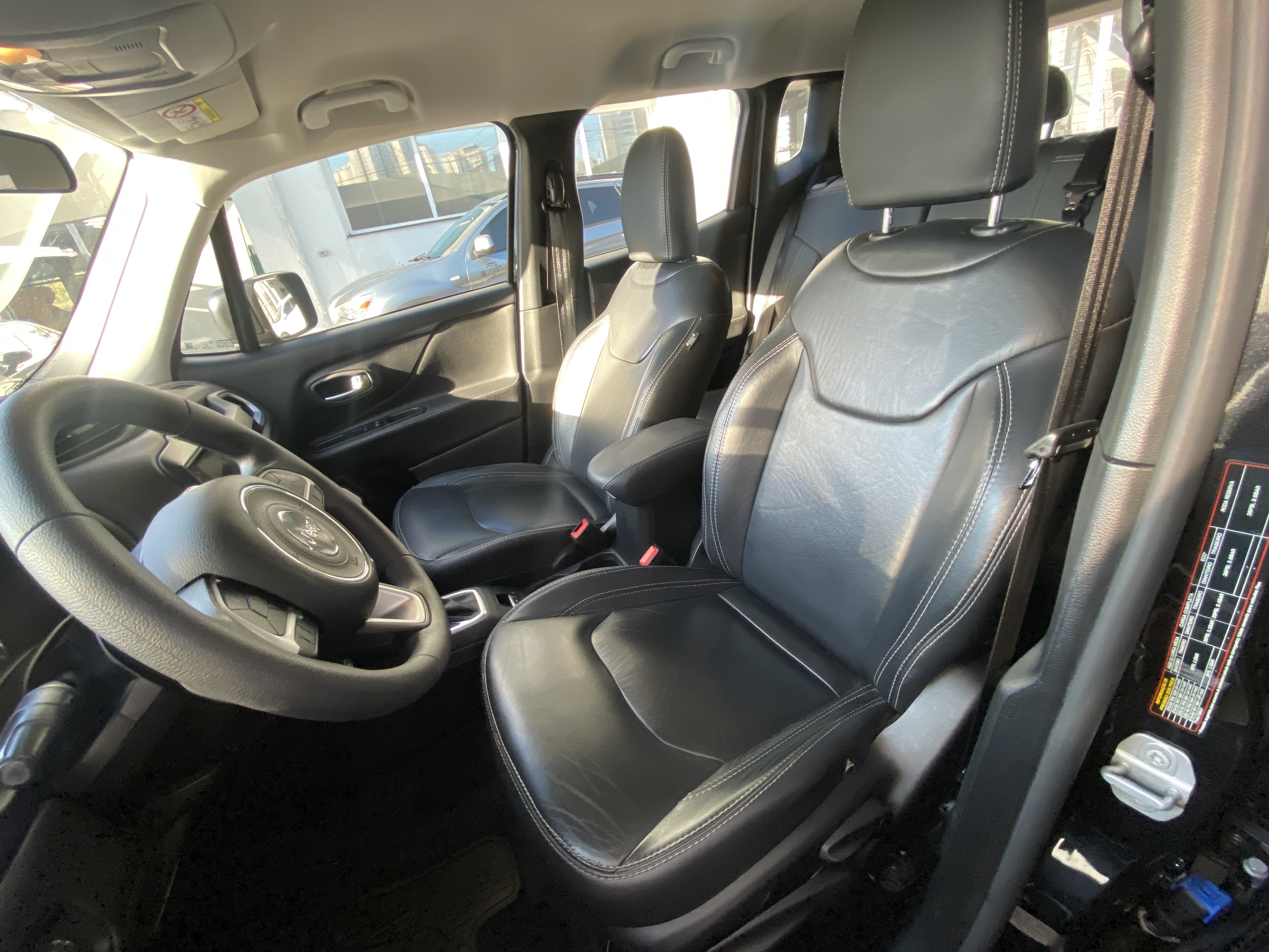 RENEGADE 1.8 16V FLEX 4P AUTOMÁTICO6