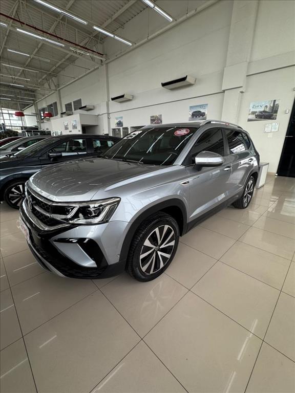 TAOS 1.4 250 TSI TOTAL FLEX HIGHLINE AUTOMÁTICO1