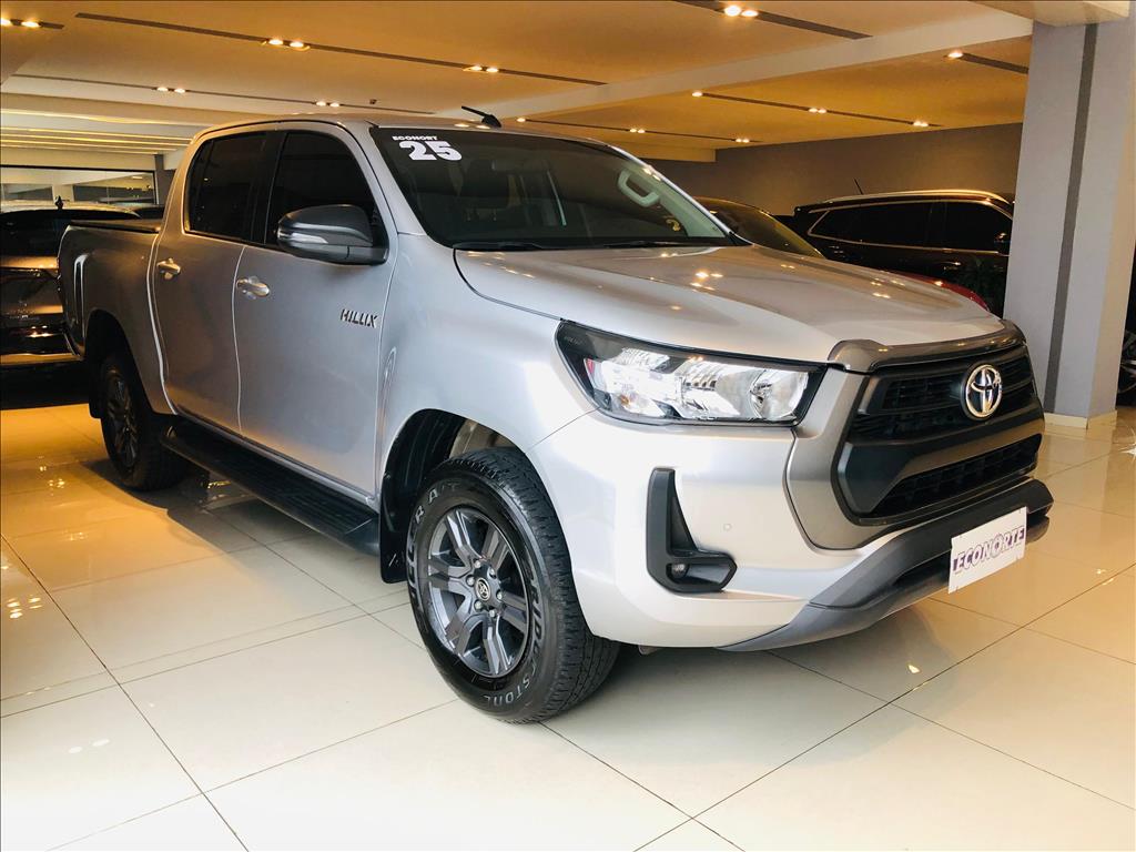 HILUX 2.8 D-4D TURBO DIESEL CD SR 4X4 AUTOMÁTICO2