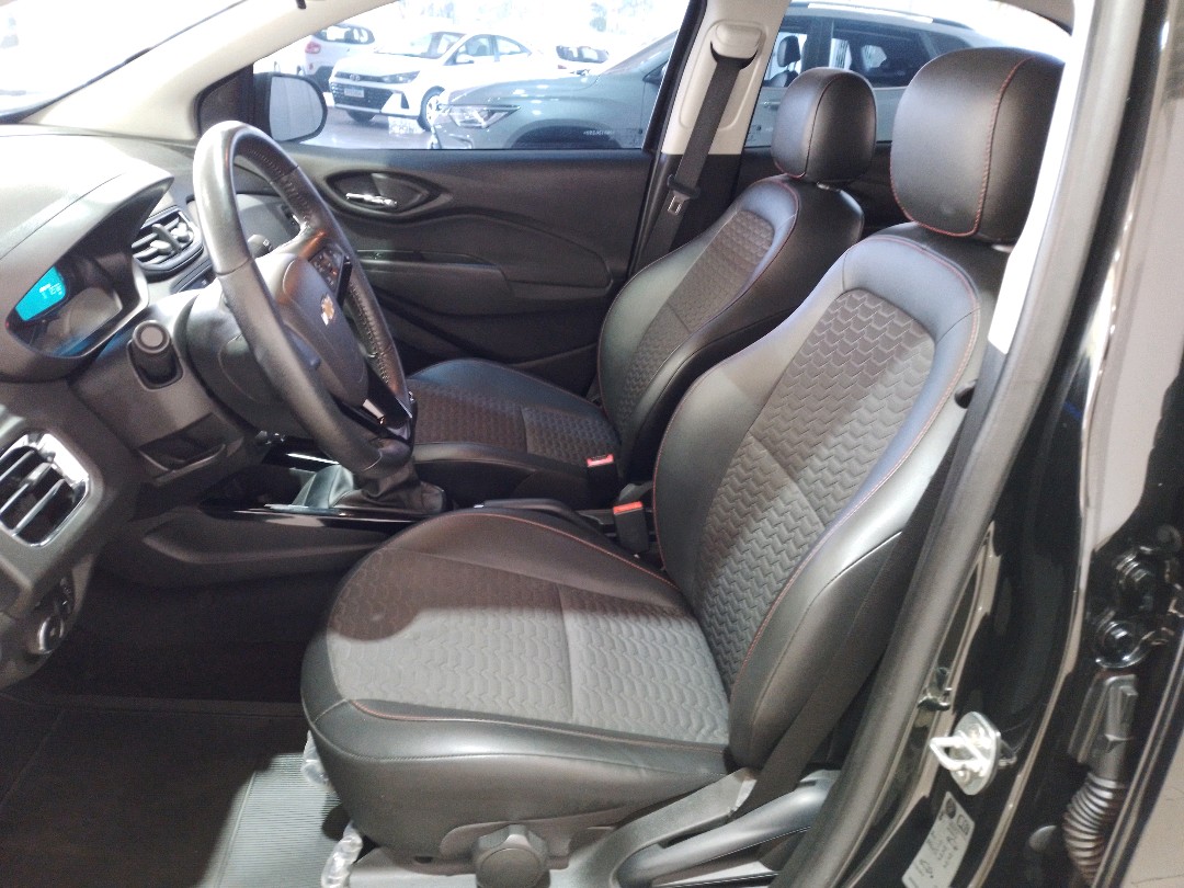 GM - Chevrolet-ONIX-1.4 MPFI LTZ 8V FLEX 4P MANUAL