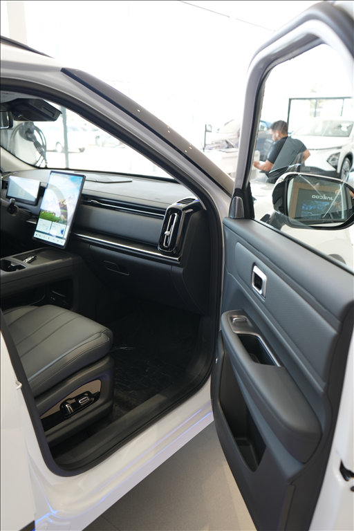 7 1.5 TGDI PHEV LUXURY DHT16