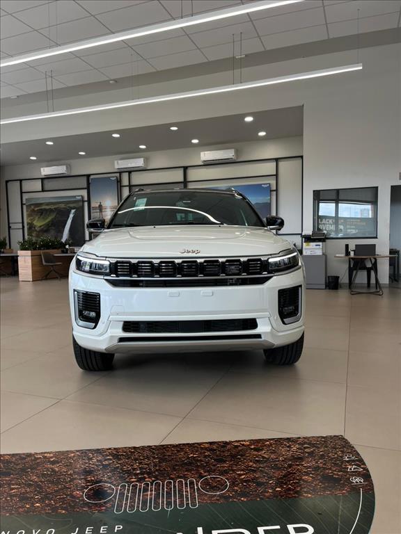 COMMANDER 2.2 TURBO DIESEL OVERLAND AT9