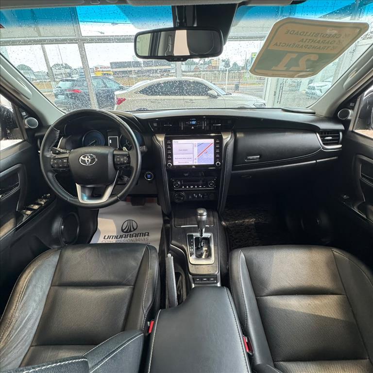 HILUX SW4 2.8 D-4D TURBO DIESEL SRX 4X4 AUTOMÁTICO10