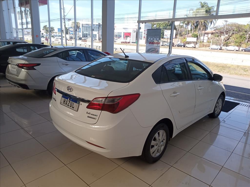 HB20S 1.6 COMFORT PLUS 16V FLEX 4P AUTOMÁTICO