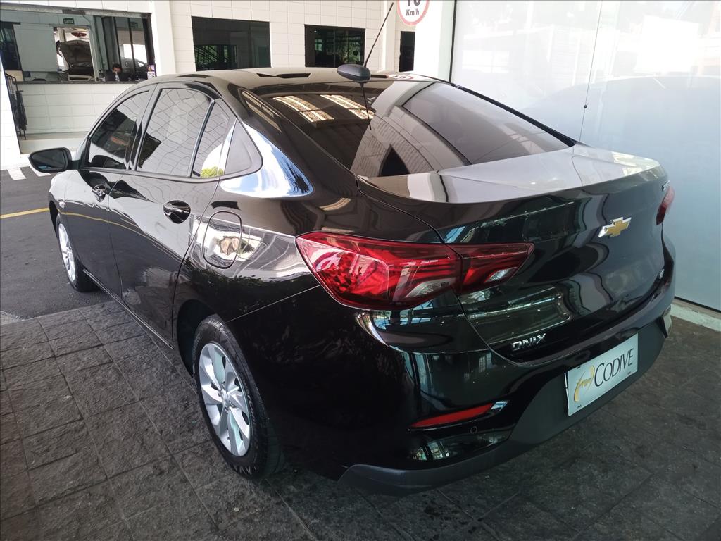 ONIX PLUS 1.0 TURBO FLEX LT AUTOMÁTICO4