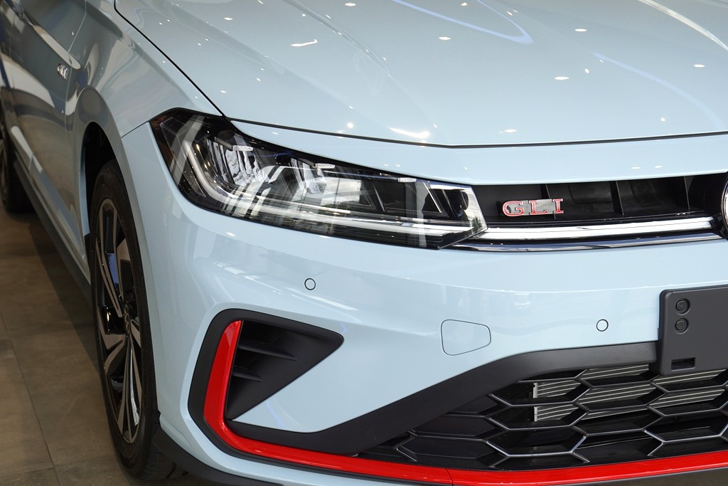 JETTA 2.0 350 TSI GASOLINA GLI DSG2