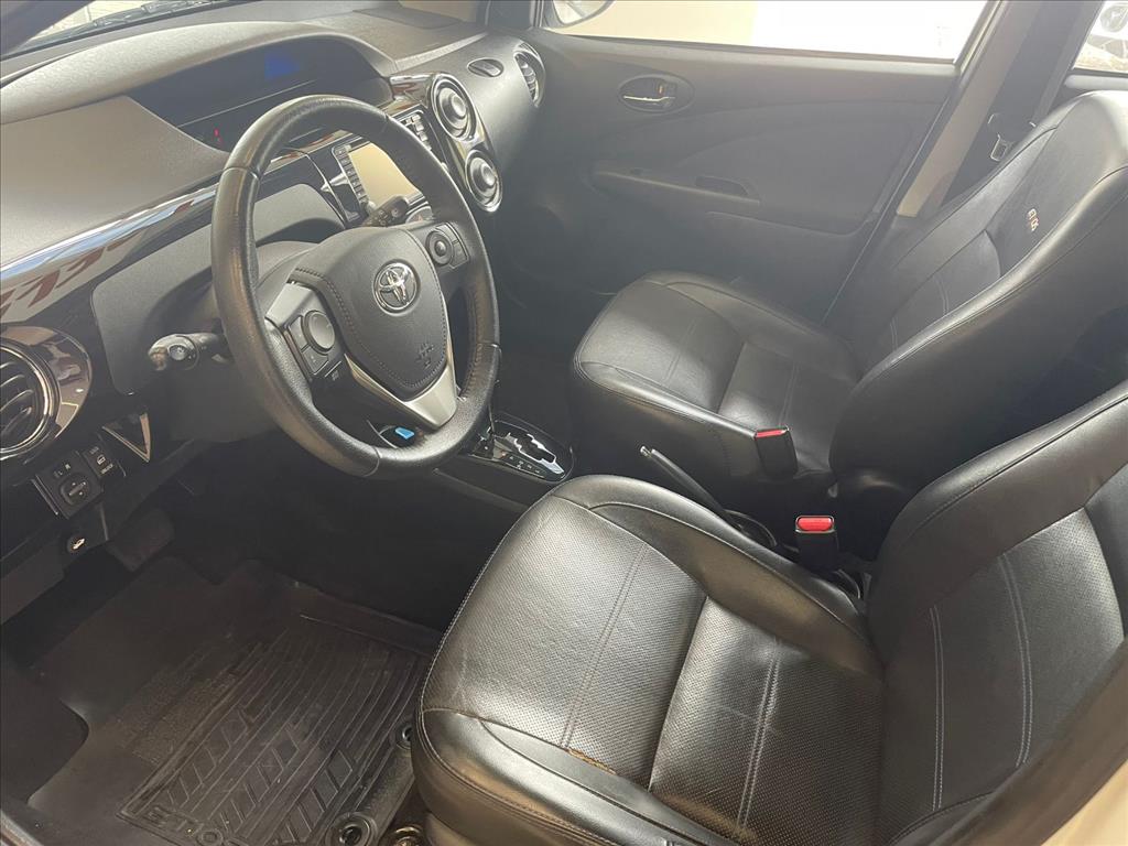 ETIOS 1.5 PLATINUM 16V FLEX 4P AUTOMÁTICO8