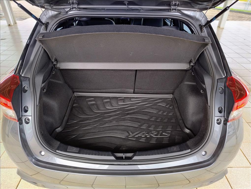 YARIS 1.5 16V FLEX XS MULTIDRIVE YARIS 1.5 16V FLEX XS MULTIDRIVE