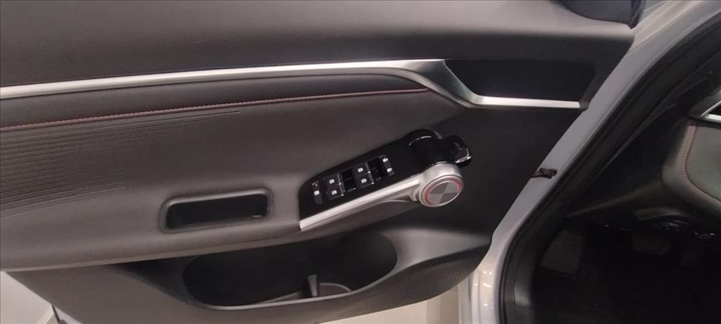 GS4 2.0 HEV PREMIUM AUTOMÁTICO13