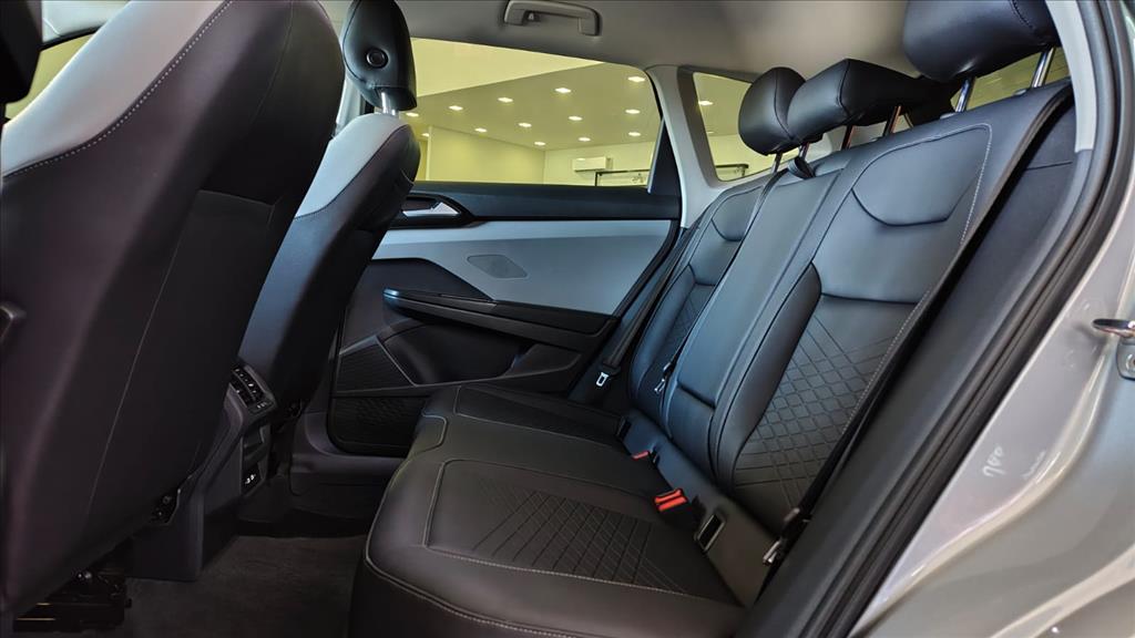TAOS 1.4 250 TSI TOTAL FLEX COMFORTLINE AUTOMÁTICO15
