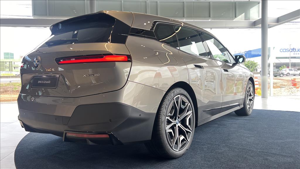 iX ELÉTRICO XDRIVE4013