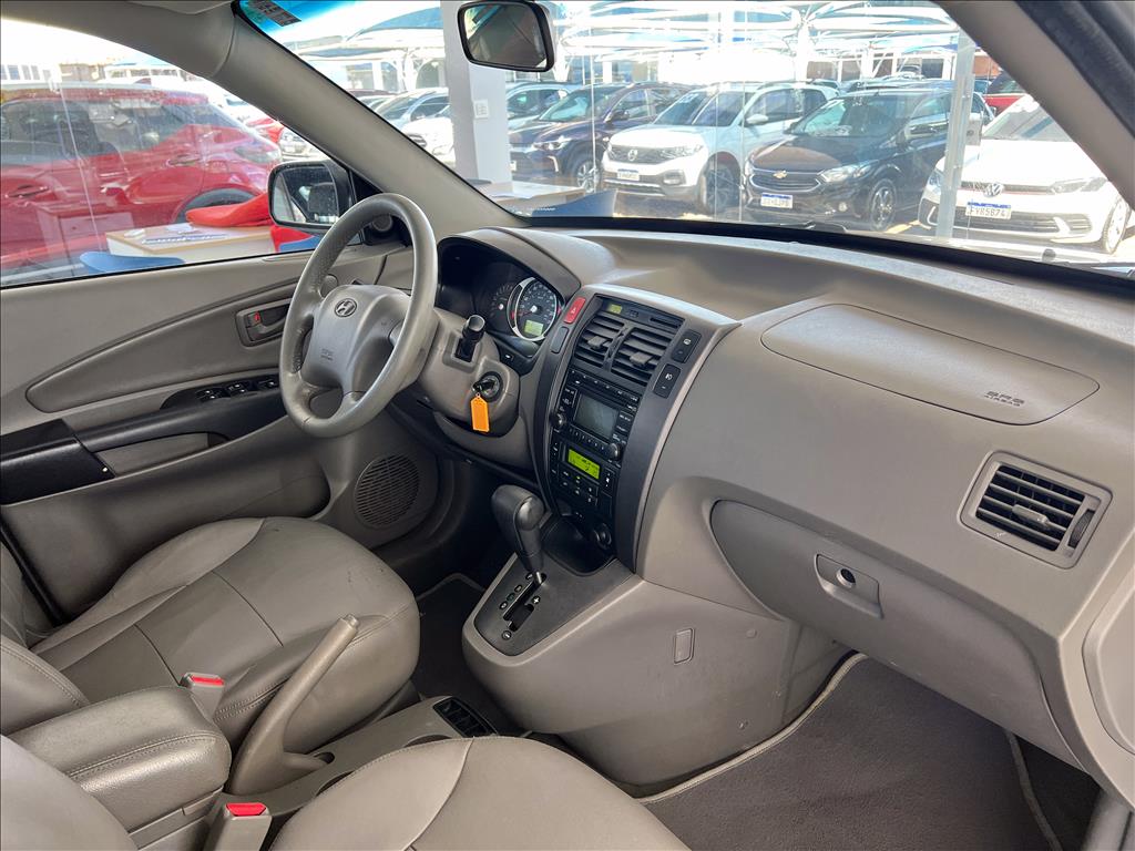 TUCSON 2.0 MPFI GL 16V 142CV 2WD GASOLINA 4P MANUAL13