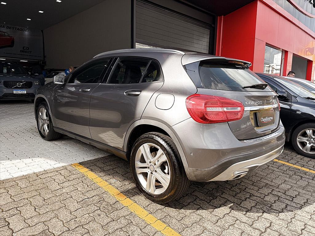 Mercedes-Benz Gla 200 - 1.6 CGI ADVANCE 16V TURBO FLEX 4P AUTOMÁTICO