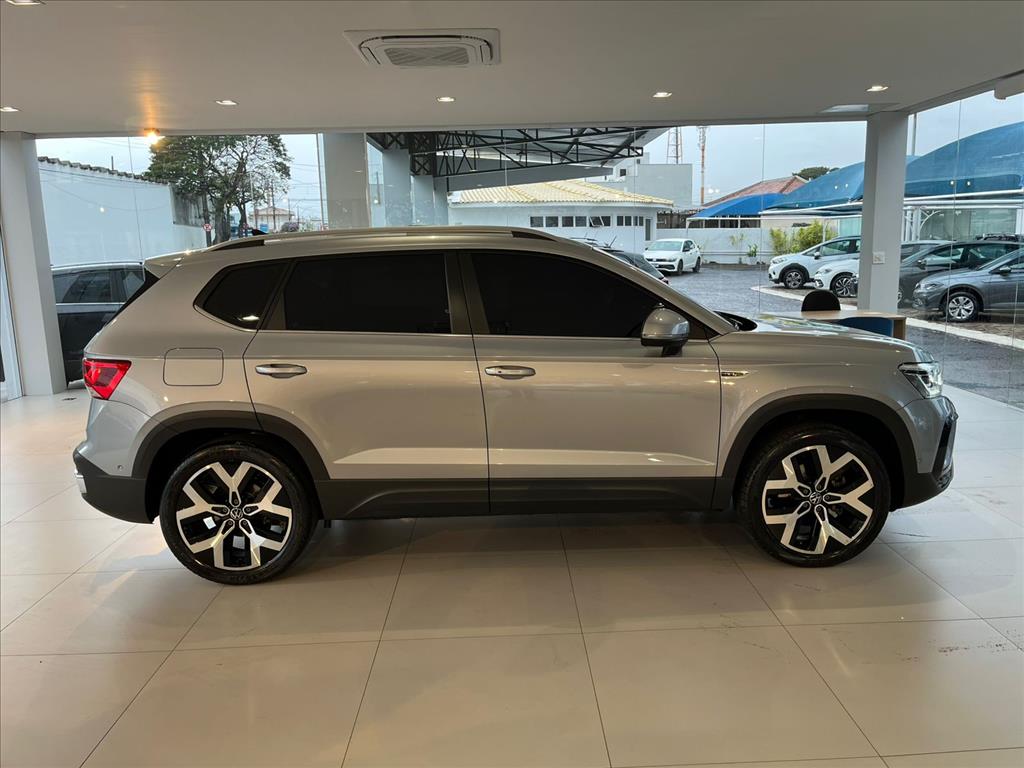 TAOS 1.4 250 TSI TOTAL FLEX HIGHLINE AUTOMÁTICO