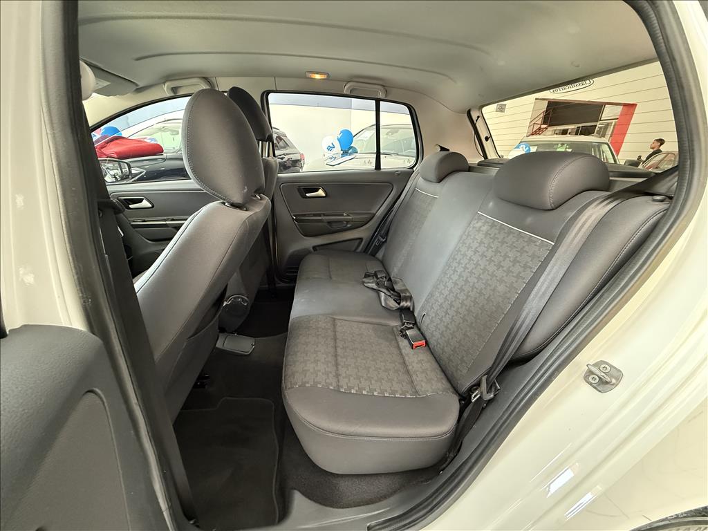 Volkswagen Fox - 1.6 MSI COMFORTLINE 8V FLEX 4P MANUAL