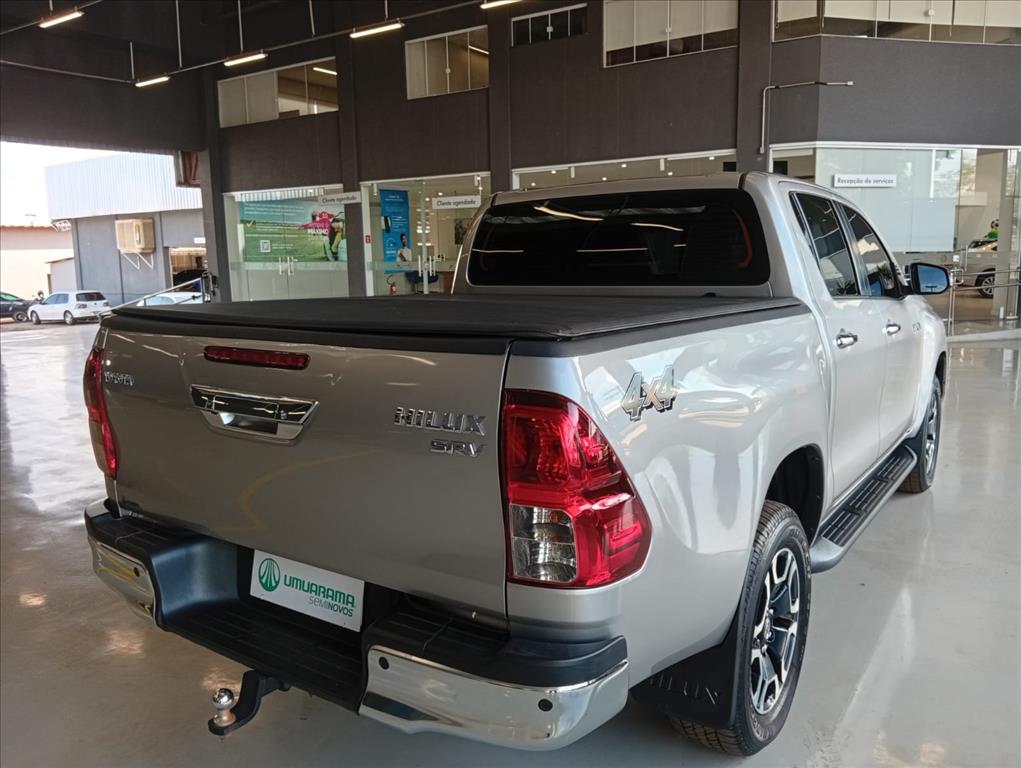 HILUX 2.8 D-4D TURBO DIESEL CD SRV 4X4 AUTOMÁTICO3