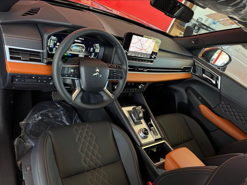 Mitsubishi-OUTLANDER-2.4 PHEV SIGNATURE S-AWC DHT