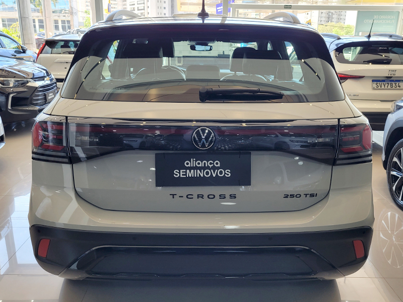 T-CROSS 1.4 250 TSI TOTAL FLEX HIGHLINE AUTOMÁTICO4
