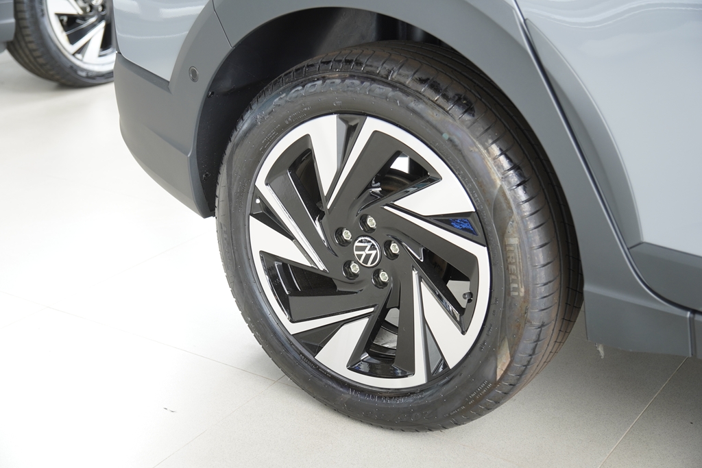 NIVUS 1.0 200 TSI TOTAL FLEX HIGHLINE AUTOMÁTICO3
