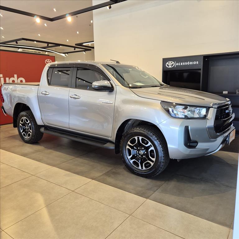 HILUX 2.8 D-4D TURBO DIESEL CD SRV 4X4 AUTOMÁTICO HILUX 2.8 D-4D TURBO DIESEL CD SRV 4X4 AUTOMÁTICO