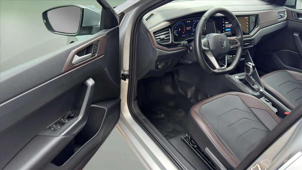 VIRTUS 1.0 200 TSI HIGHLINE AUTOMÁTICO12