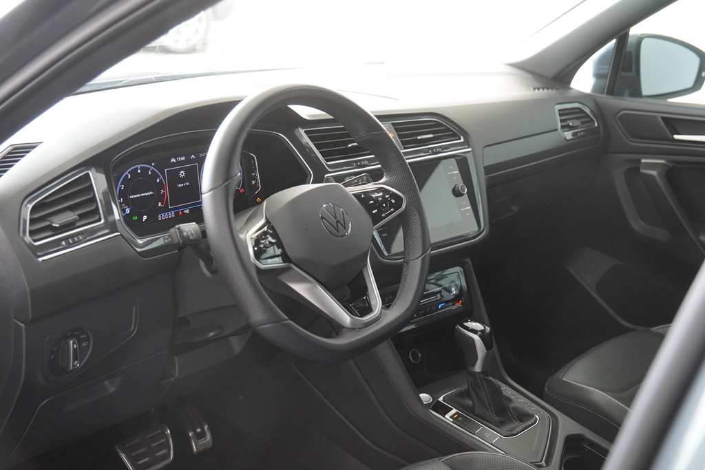 TIGUAN 2.0 300 TSI GASOLINA ALLSPACE R-LINE AUTOMÁTICO13