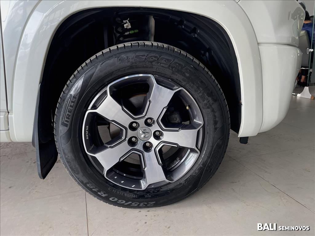 RAMPAGE 2.0 TURBO DIESEL LARAMIE 4X4 AUTOMÁTICO6