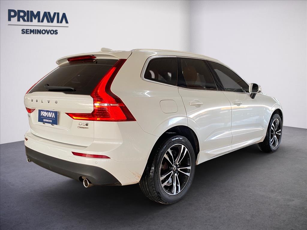 XC60 2.0 D5 DIESEL MOMENTUM AWD GEARTRONIC