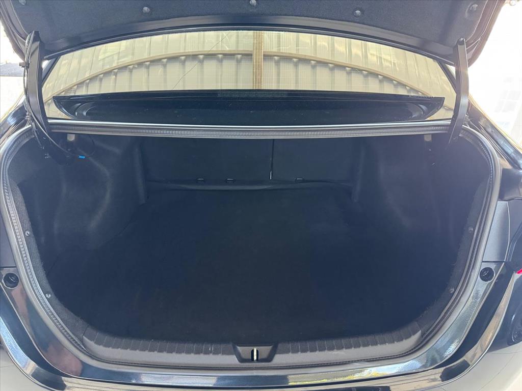 YARIS 1.5 16V FLEX SEDAN XLS MULTIDRIVE8 YARIS 1.5 16V FLEX SEDAN XLS MULTIDRIVE8