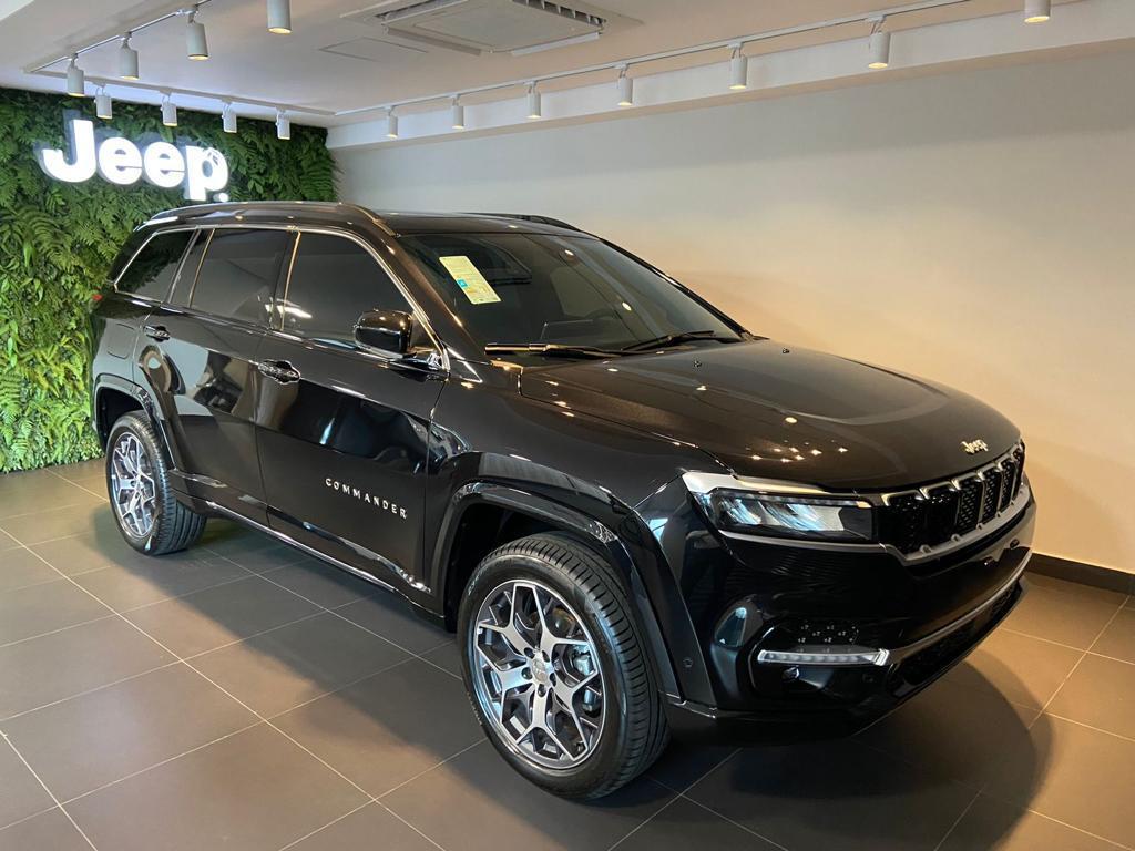 COMMANDER 1.3 T270 TURBO FLEX OVERLAND AT6 COMMANDER 1.3 T270 TURBO FLEX OVERLAND AT6